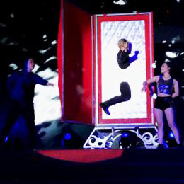 �V��ħ�g���o��˾,�V���s�����o��˾